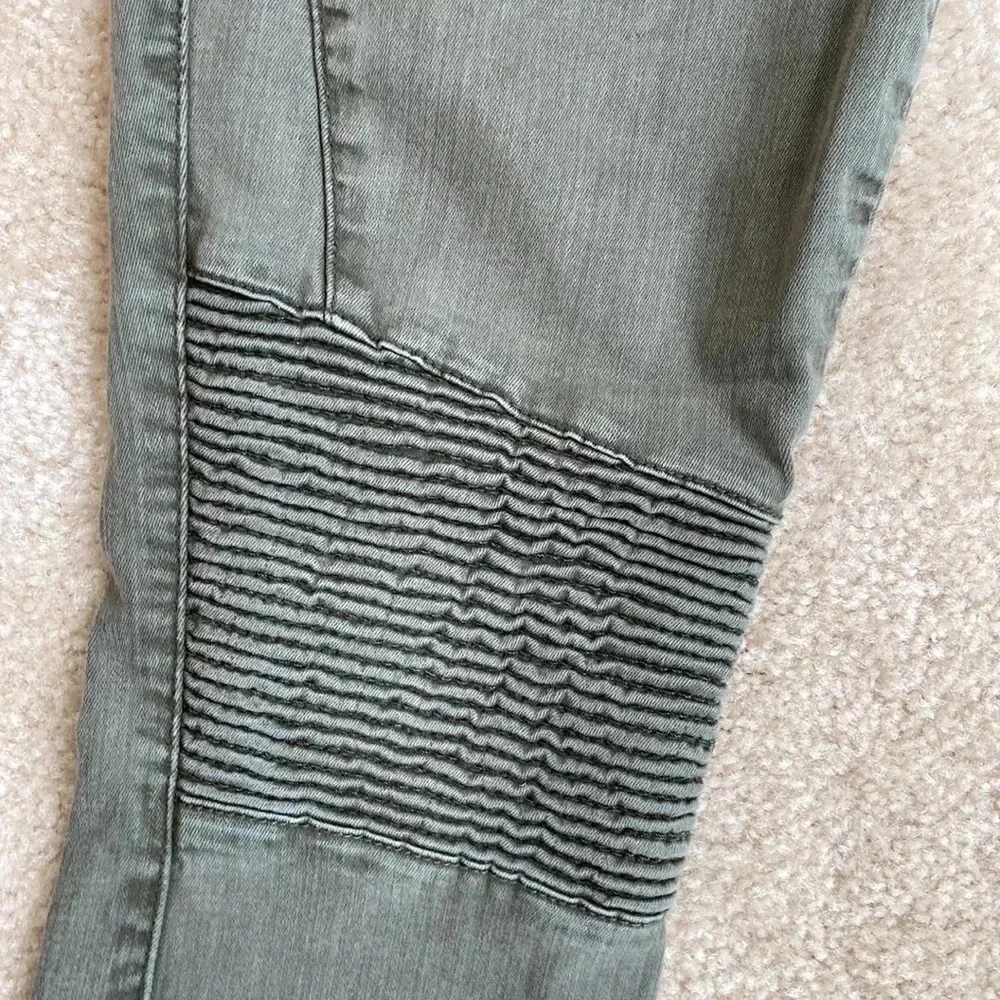 EUC Pistola Pants